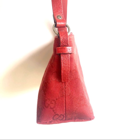 Gucci GG Pochette Shoulder Bag - Picture 8 of 12